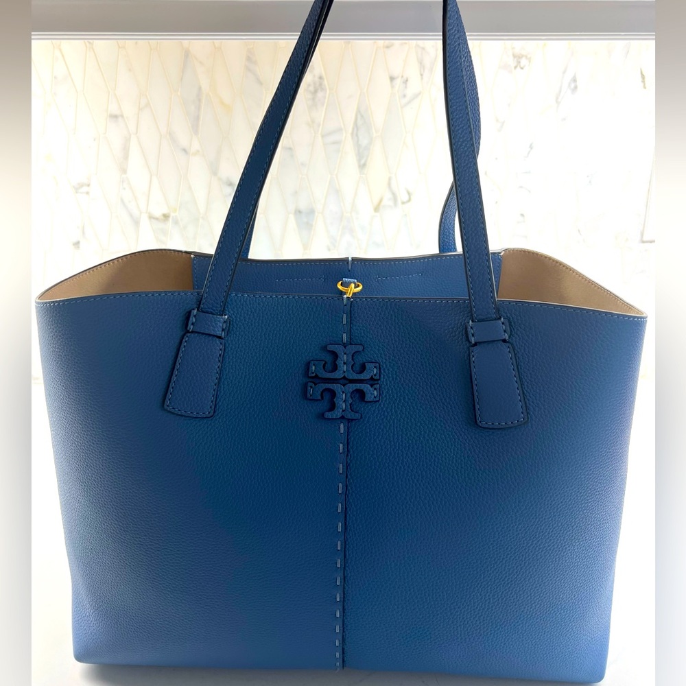 Tory Burch McGraw Leather Tote in Bluewood. It was my bag and it’s PRISTINEE